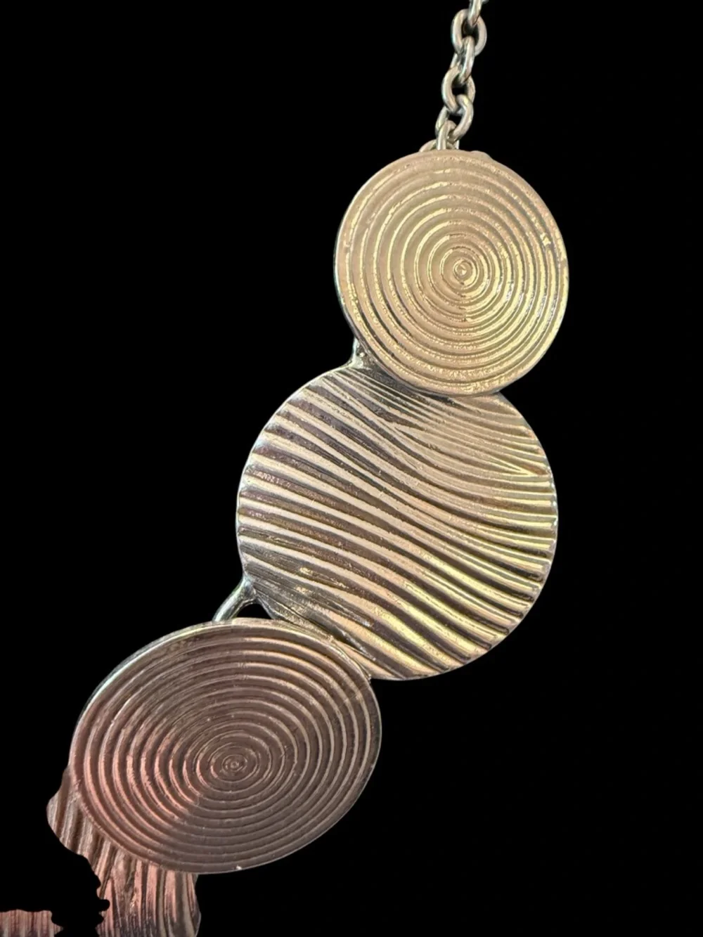 Silver-Tone Textured Circle Statement Necklace 16” w/extender